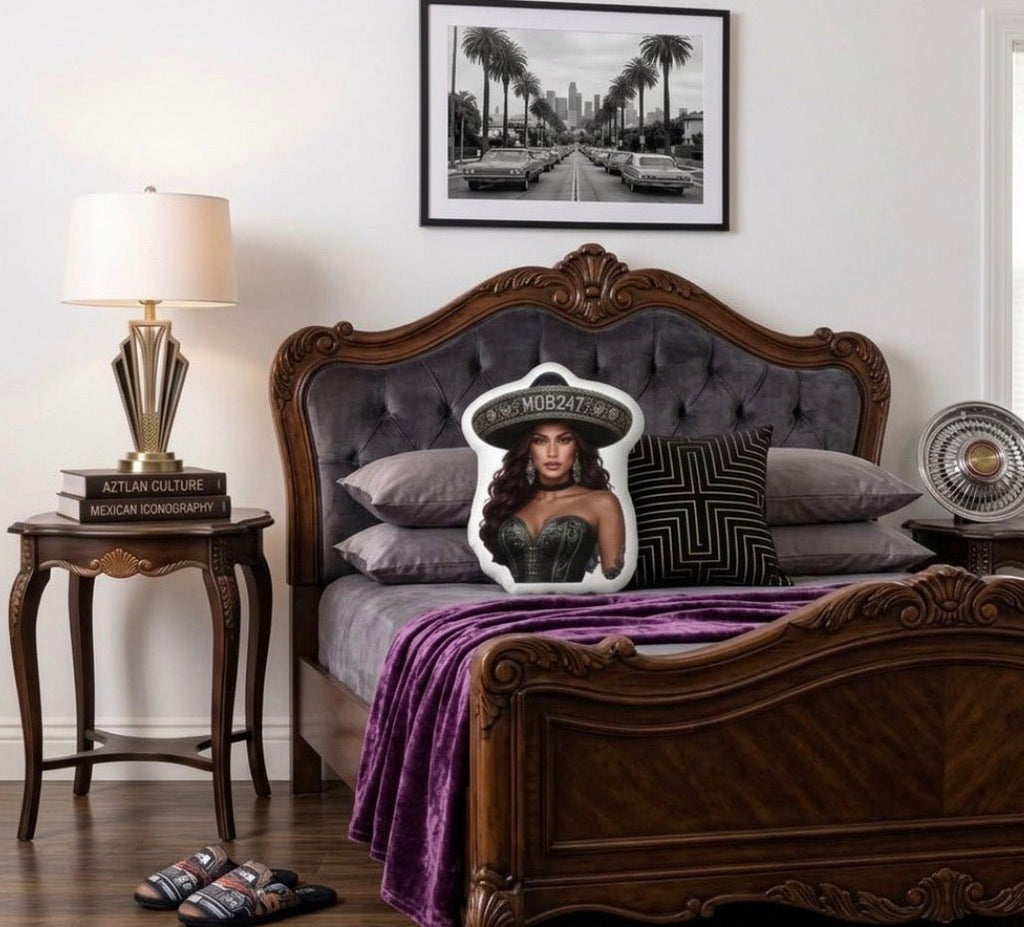 Charra-shaped pillow - MOB 247 Lifestyle